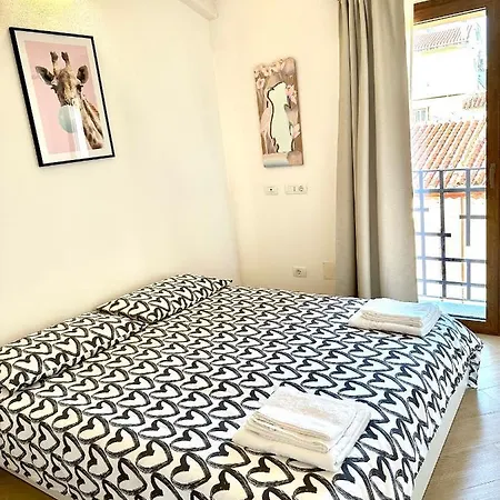 Waterfront 아파트 *